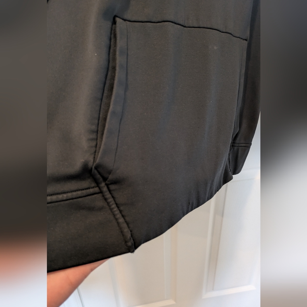 Under Armour Black Hoodie - Picture 6 of 8